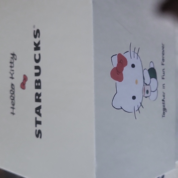 Hello Kitty Kids Mug with Red Bow and Green Lid Boxed Adorable Hard To Find - Picture 6 of 6